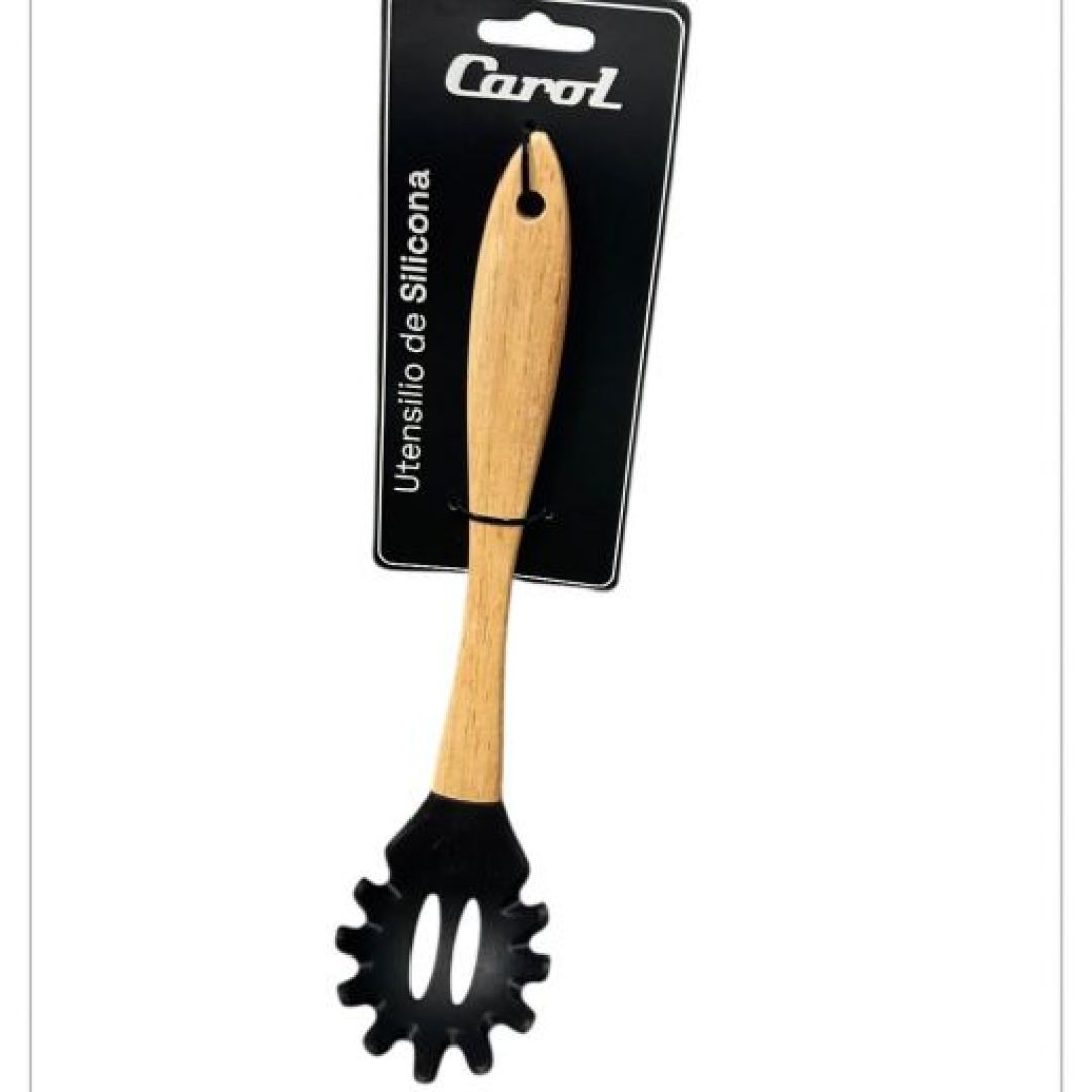 cuchara-pasta-carol-mango-madera-